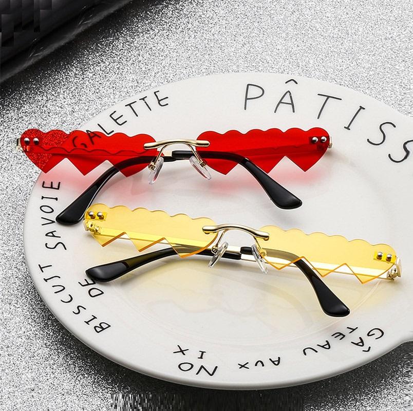 

Unique Design Sunglasses Women Men Heart Shaped Sun Glasses Women 2020 Funny Party Glasses Men Shades Okulary UV400