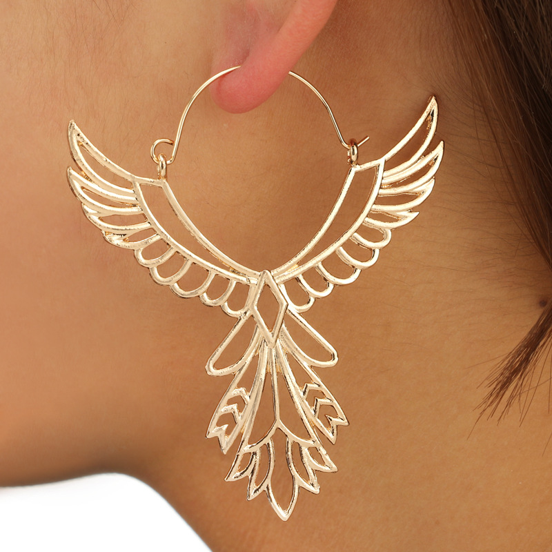 

Fashion Angle Hoop Earring for Women Hollow Out Feather Circle Ear Drop Oorbellen Voor Vrouwen Brincos 2020 Wholesale
