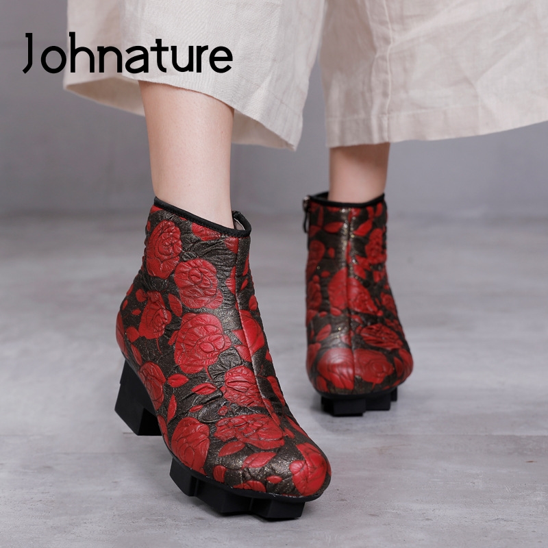 

Johnature Ankle Women Boots Strange Style Genuine Leather Women Shoes Print 2020 New Retro Zip Round Toe Sewing Platform Boots, Red
