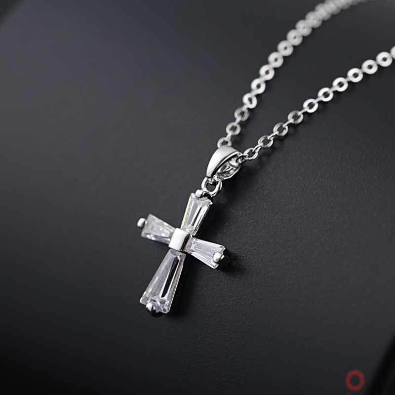 

Chokers Trendy Cubic Zirconia Crystal Cross Necklace Luxury Charm For Women Fashion Jewelry 2021
