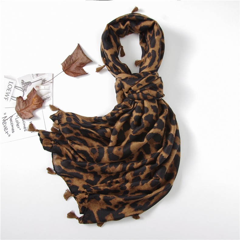 

Women sunscreen silk Scarves Ethnic style cotton and linen scarf summer dustproof beach towel winter fashion print tassel shawl