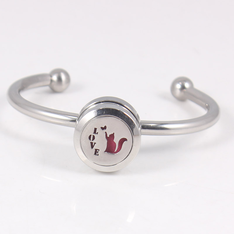 

Dropshipping New Design Stainless Steel 20mm Heart Perfume Locket Bracelet 18mm Essential Oil Diffuser Locket Snap Button Bangle