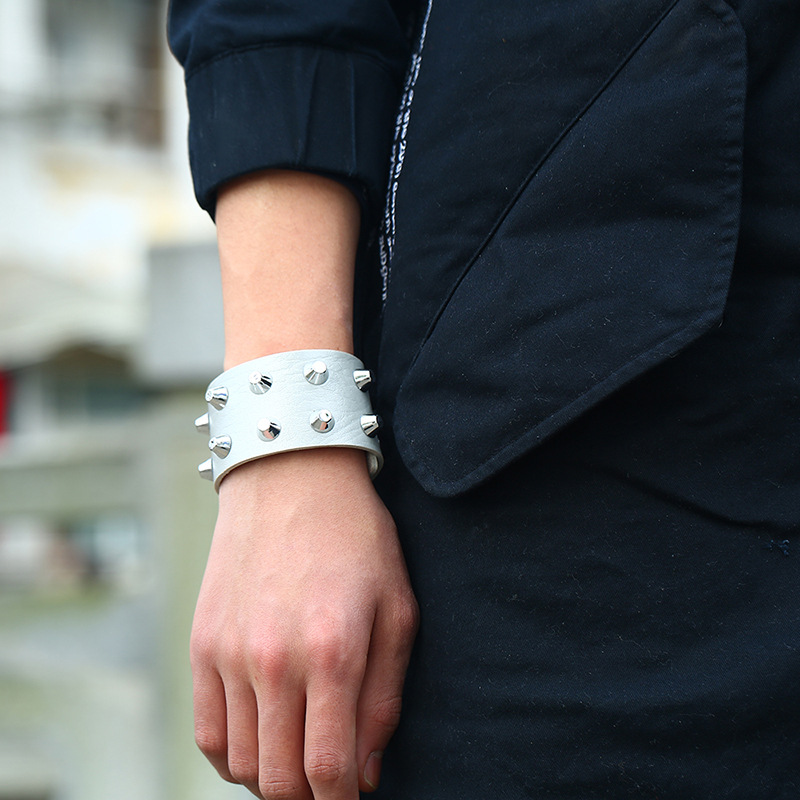 

Metal Cone Stud Rivet Leather Bracelet Wristband Retro Style Punk 5 Colors Buckle Simple Men Women Bracelet Jewelry Gift