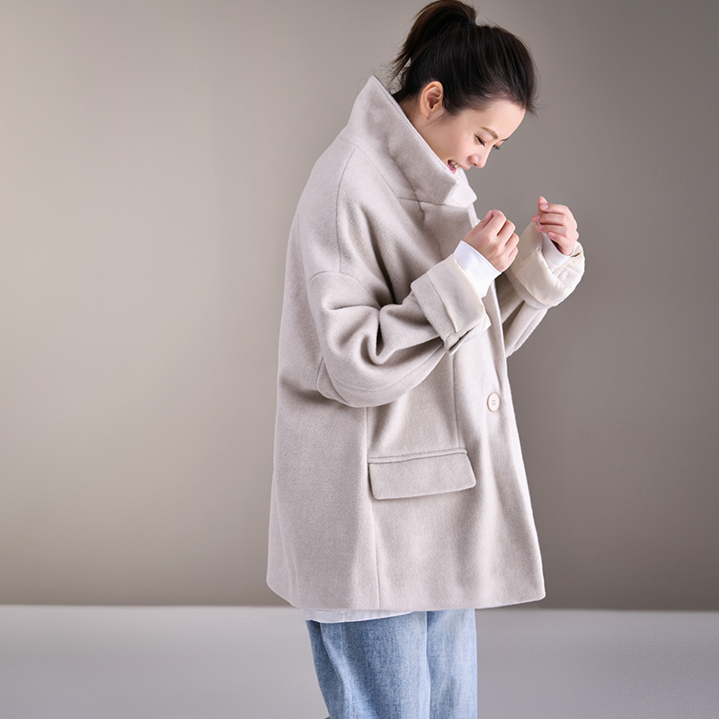 

MICOCO W9812 Literature and art quality loose and large lapel woolen overcoat for women thickened large profiled overcoat, Black