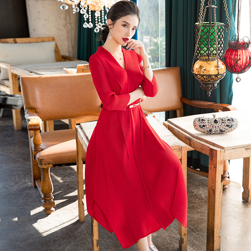 

Spring 2020 Women' Slim Fit Lace Up A-Line Dress Office Women Elegant V-Neck Pleated Dress Lady Business Party Red Black