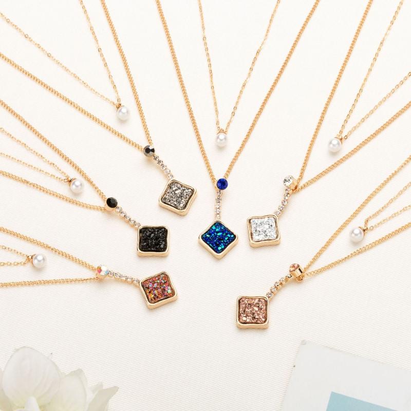 

2 Layers Druzy Hexagon Pearls Square Pendant Necklaces for Women Fashion Trendy 2 Layers Collar Quartz Stone Pendant Necklaces