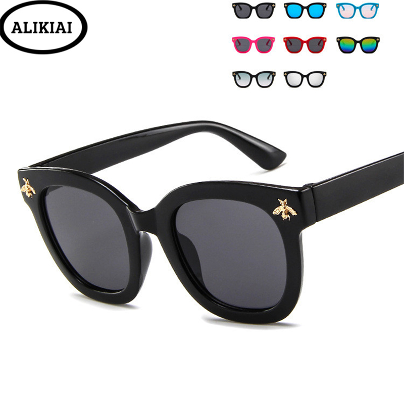 

ALIKIAI Fashion Boys Girls Colorful sunglasses black Tint Lens Oversized Bees Decoration Square Sunglasses Kids Cool Eyewear
