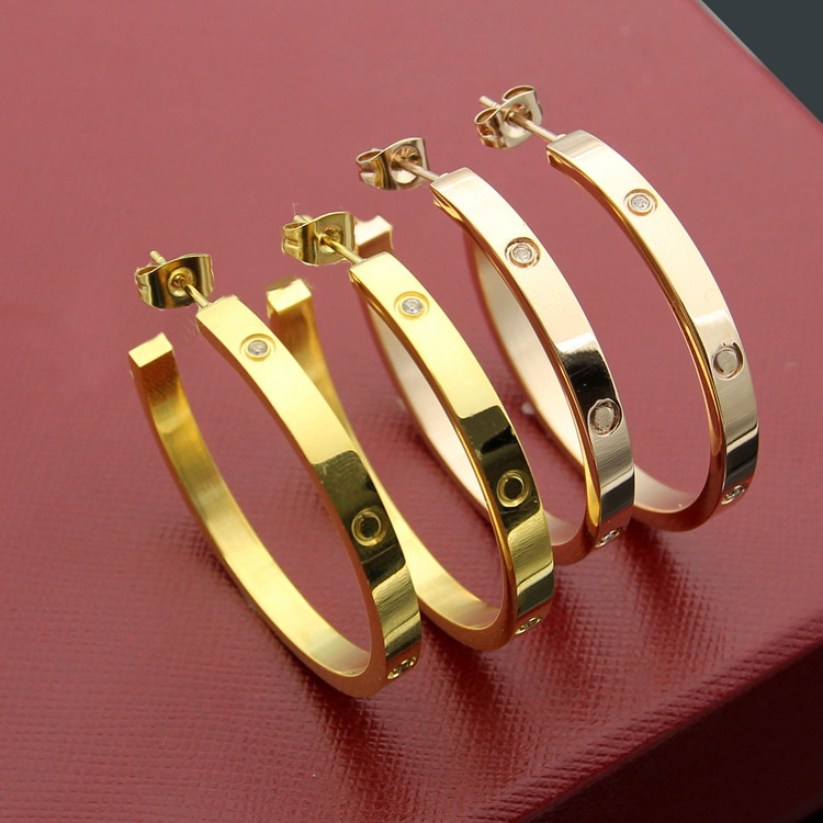 

Europe America Style Lady Women Titanium Steel C Initials C-shape Screw Setting Diamond Stud Earrings 3 Color