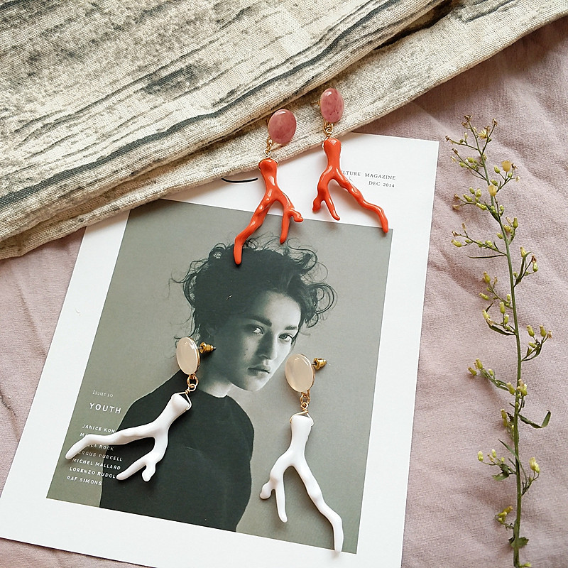

UJBOX Japan Korea Coral Tree Branches Resin Earrings For Women Geometric Resin Dangle Drop Earrings E064