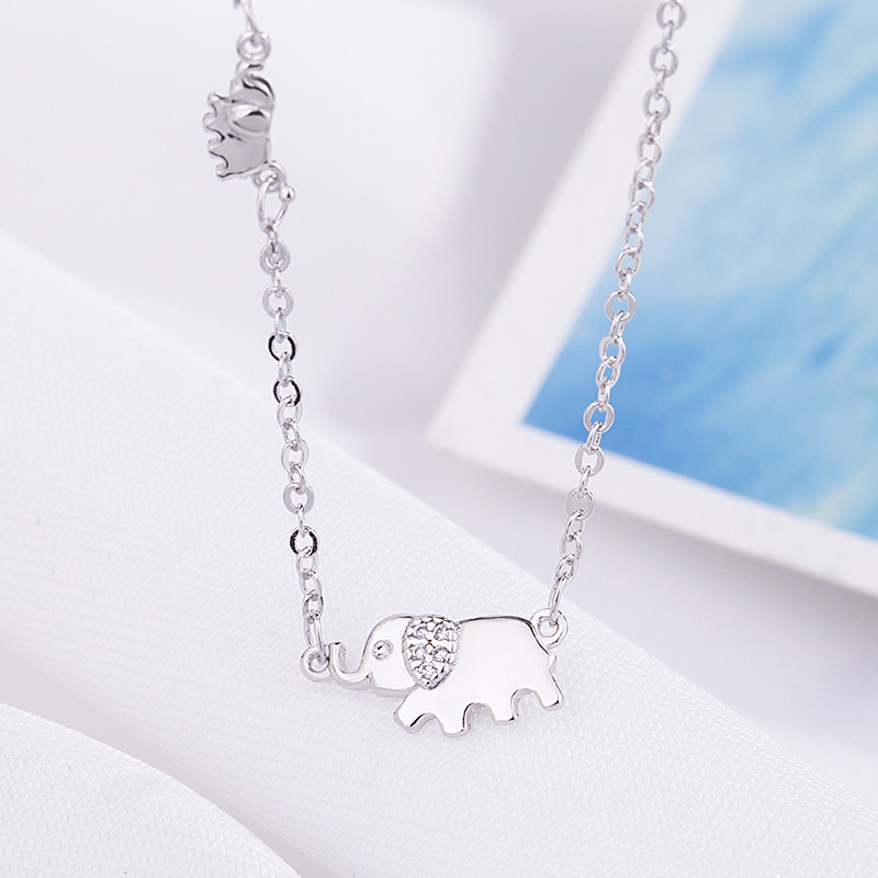 

Korean Fashion Silver Color Lucky Baby Elephant Necklace Valentine Girl Gift Short Clavicle Chain Elephant Pendant Accessories