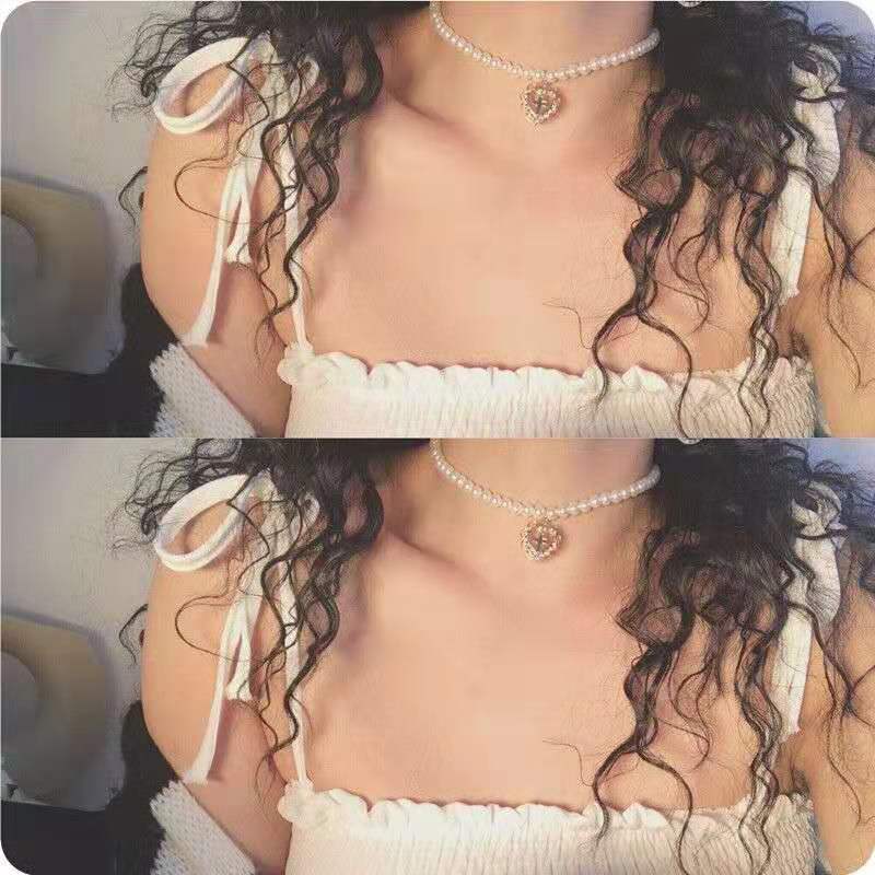 

Retro-cross pendant Pearl Necklace