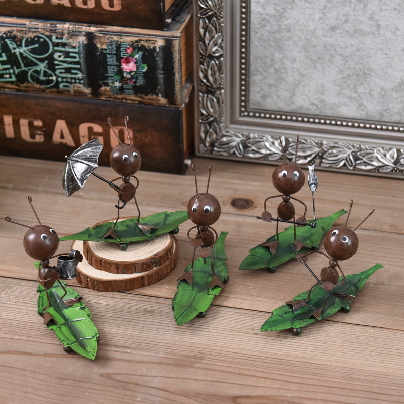 

Creative Cute Small Ant Home Living Room TV Cabinet Desktop Crafts Ornaments Miniature Figurines Home Decoration Accessories
