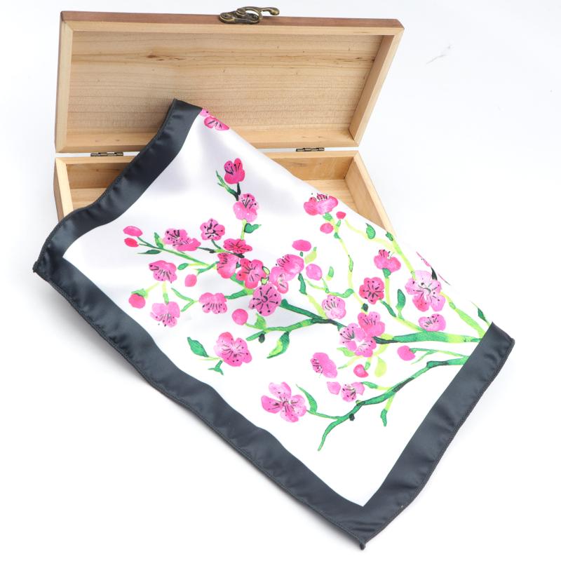 

Neck Ties Hankerchief Scarves Vintage Floral Silk Texture Pocket Square Smooth Soft High Quality Polyester HankiesTuxedo Tie For Men Gift