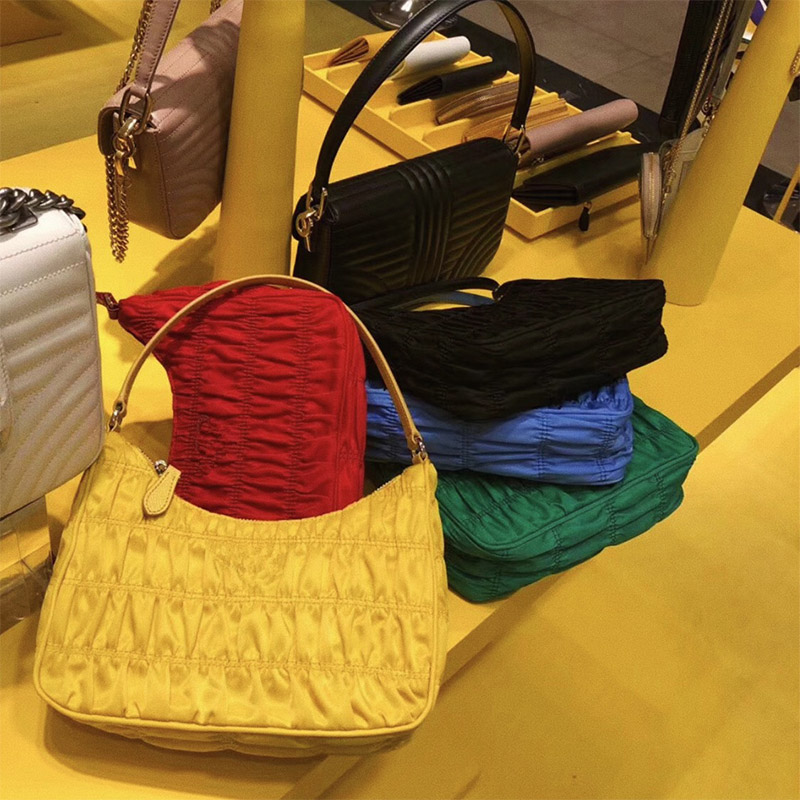 

2020 New Women Clutch Totes Leather For Fold Handbags Bags PU Bag Handbags Womens Underarm Cloud Lady Purses Nylon Evening Dlqqn, Red;black