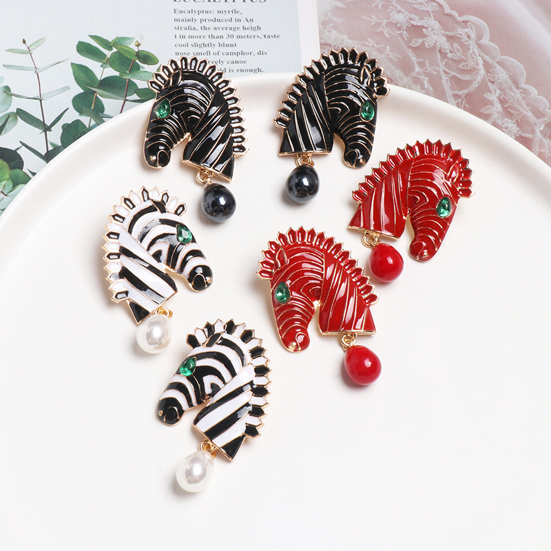 

2020 Statement Animal Trendy Enamel Zebra Earrings for Women Party Fashion Simulated Pearl Earrings Jewelry Vintage Gifts