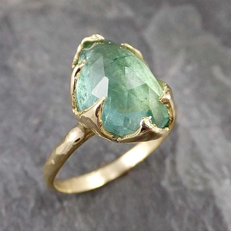 

Fashion Lady Crystal Engagement Ring Wedding Bands Classic Women Ring Jewelry for Female Wedding Anniversary Gift 30M555