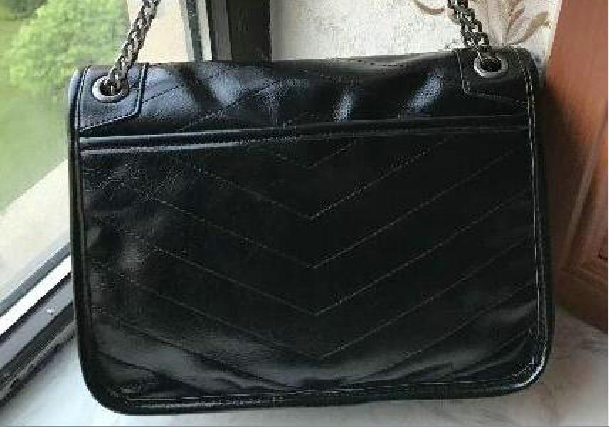 

High Quality Women Shoulder bags black metal Chain Bags Tote Leather Pure black Handbags College Bag handbags