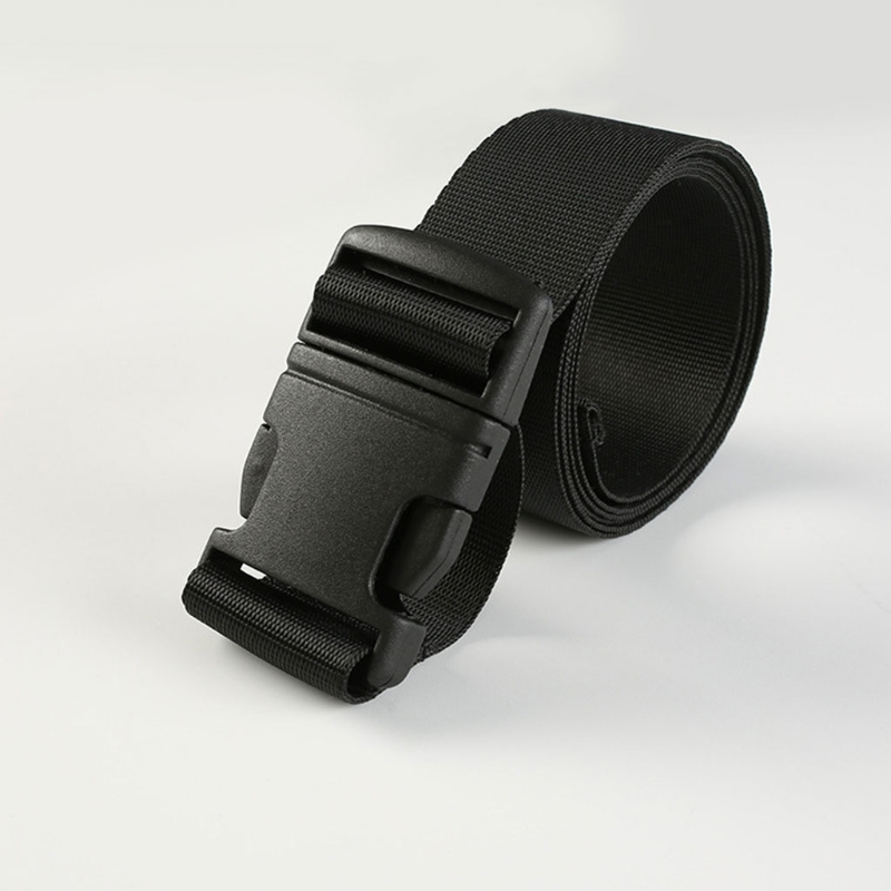 

A cool belt with fashionable baggy shorts, As pic