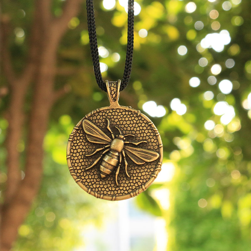 

Pendant Necklaces 10pcs Wholesale Bee Jewelry Cute Animals