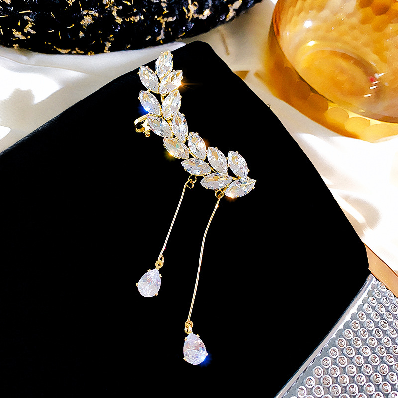 

Luxury Zircon Leaf Ear Cuff Earrings For Women 2020 New Fashion Jewelry Personality Shinning Earings Party Accessories