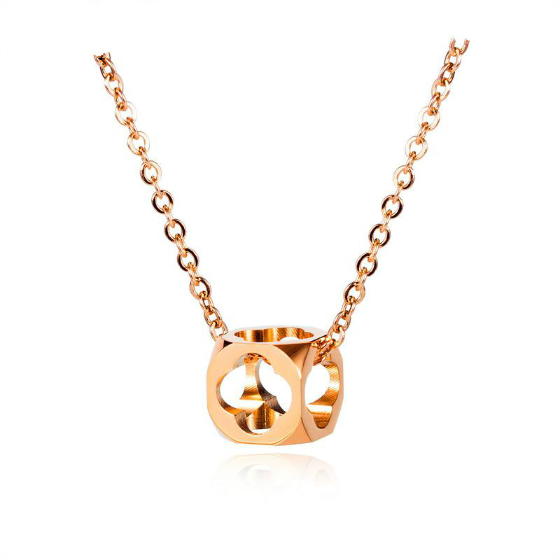 

Korean Style Hollow Flower Stainless Steel Pendant Fashion Necklace Women Clavicle Chain Girlfriends Simple Ornament Gb1663