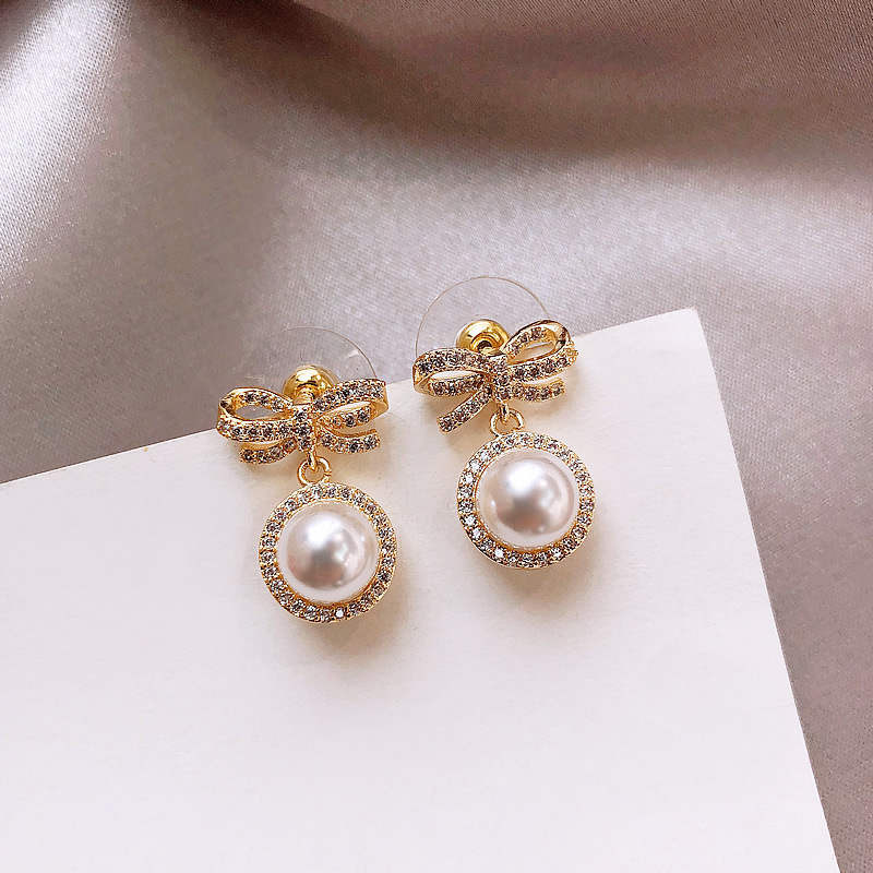 

Luxury Jewelry Studs Butterfly Earrings Set Jewelry for Women Designer Fashion Gold Pearl Statement Love Earrings, Golden