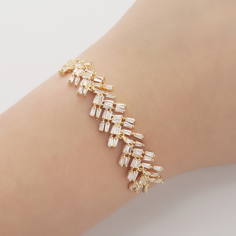 

Bracelet NANKIYA New Creative Fashion Fringe Shape Design Romantic Temperatment Top Quality Cubic Zirconia SL114 Bilezikler