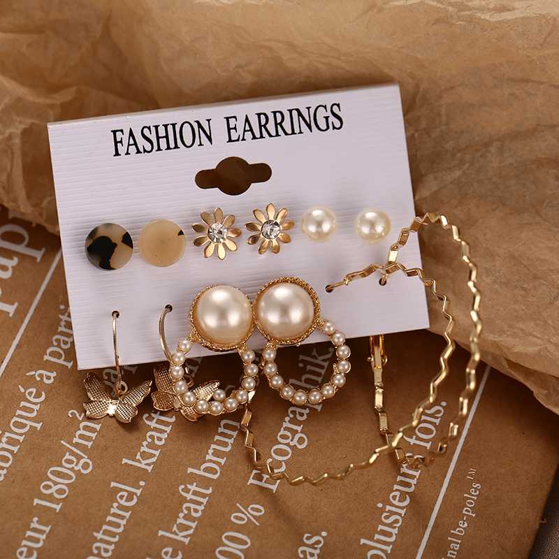 

Hoop & Huggie Gold Sequin Metal Pearl Butterfly Geometric Drop Earring Set For Women Irregular Round Crystal Dangle Earrings Jewelry