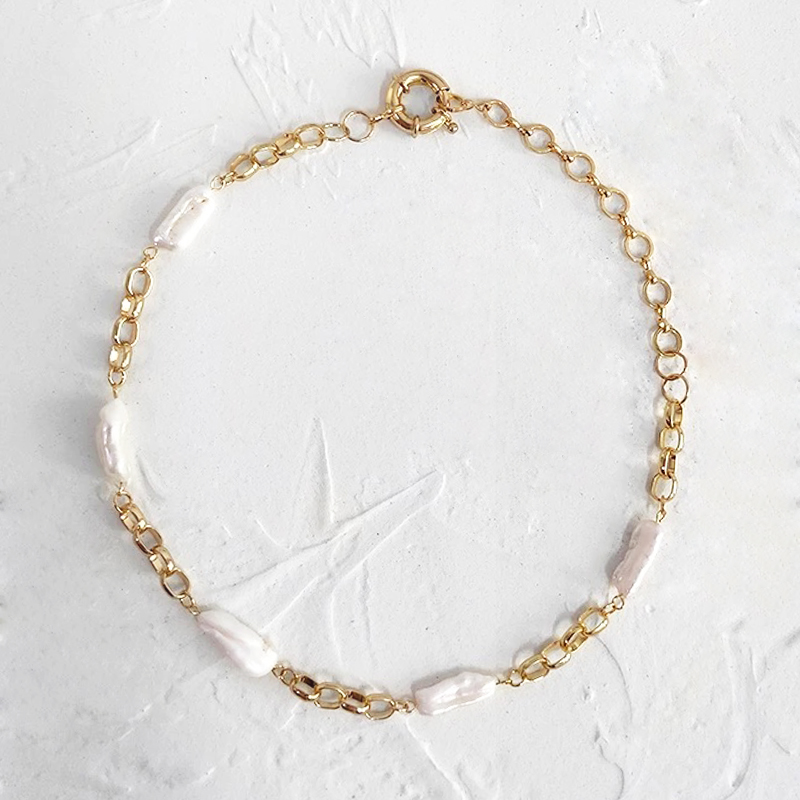 

2020 autumn new irregular pearl necklace creative design punk chain freshwater pearl stitching ladies trendy charm jewelry choke