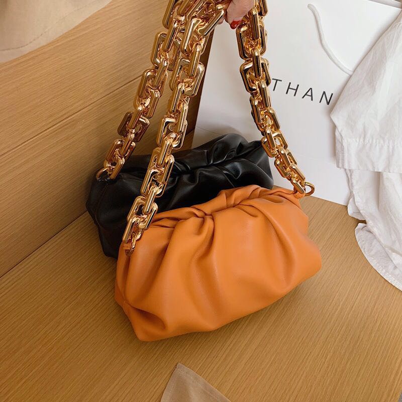 

Elegant Female Soft Crossbody Bag 2020 New Quality Leather Women's Designer Handbag Vintage Metal Chain Shoulder Messenger Bag, Black