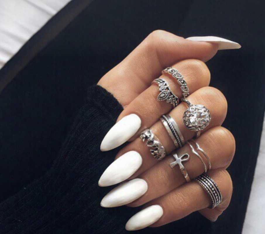

About 24Pcs Long Good Quality Acrylic False Nail Extensions White Matte Easy Apply Sharp Stiletto Artificial Fake Nail