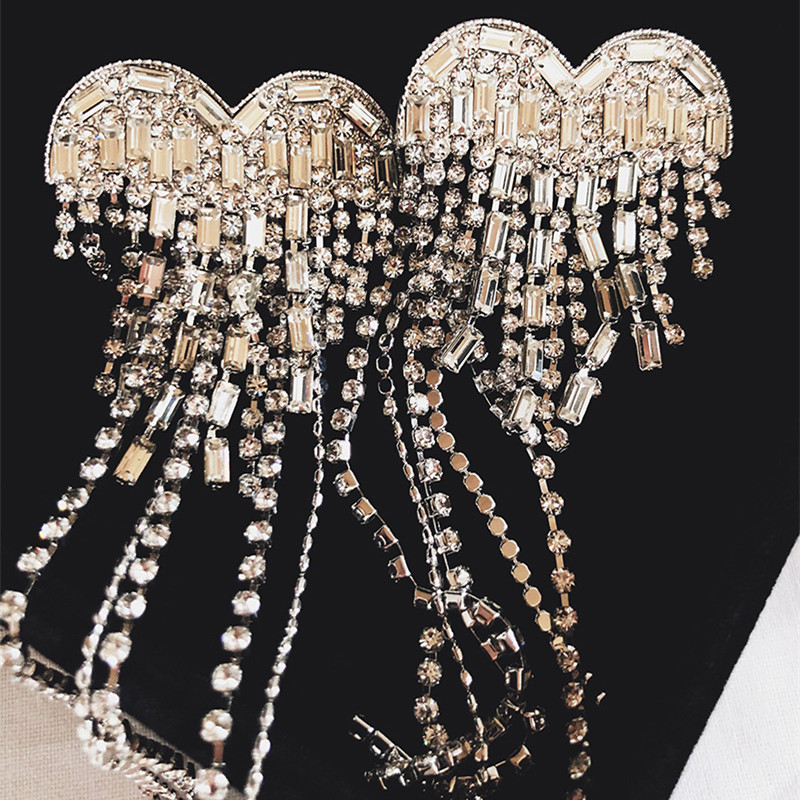 

Luxury Boutique Crystal Long Chain Heart Charm Dangle Earrings For Women Jewelry Fashion Statement Earrings Accessories