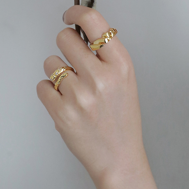 

Vintage Simple Design Irregular Open Finger Ring Geometric Gold Color Zircon Ring For Women Party Jewelry New Gift S-R795