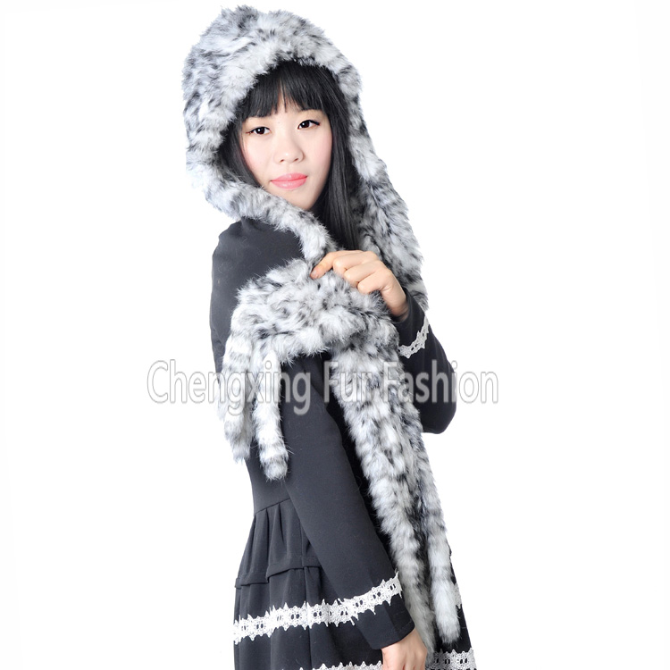 

CX-C-19 Fashion Handmade Genuine Fur Knitted Hat With Scarf, White