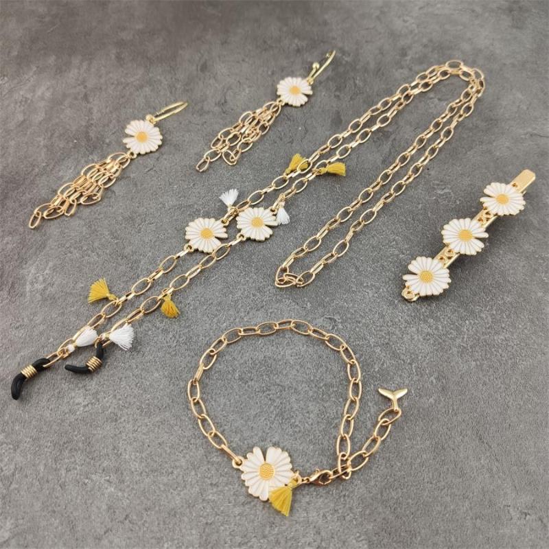

Boho new style small Daisy flower Fish tail sunflower earring bracelet personality girl contracted Clip set