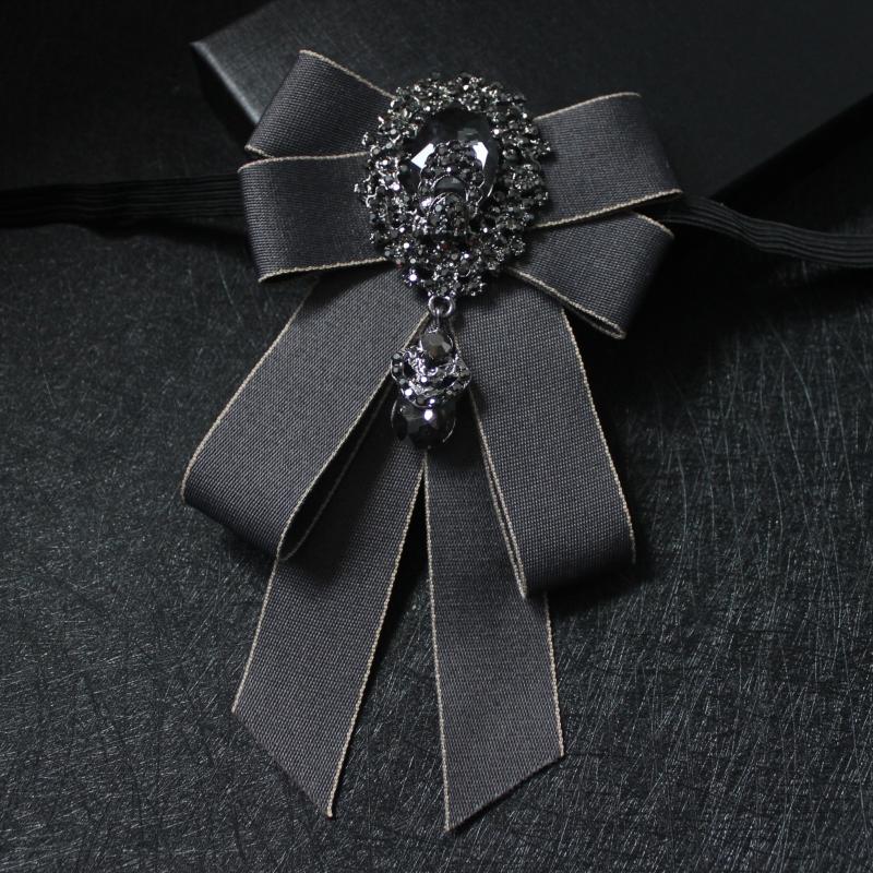 

Neck Ties British Men Women Silk Satin Ribbon Bow Tie Cravat Luxury Groom Necktie Business Wedding Party Alloy Crystal Rhinestone Bowtie