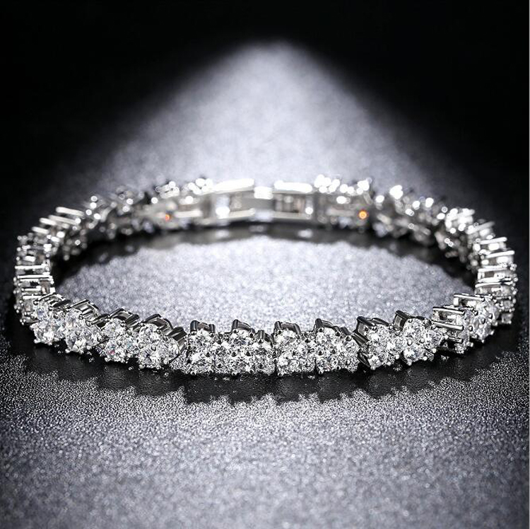

17cm-19cm Top Small Petals Solitaire Bracelet Mosaic Zircon Crystal Charms Silver Plated Bracelet for Women Luxury Jewelry