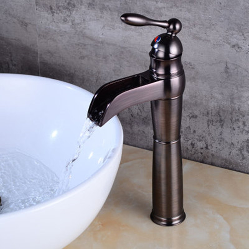 

European Falls Faucet Bathroom Facebasin Faucet Washbasin Cold and Hot Water
