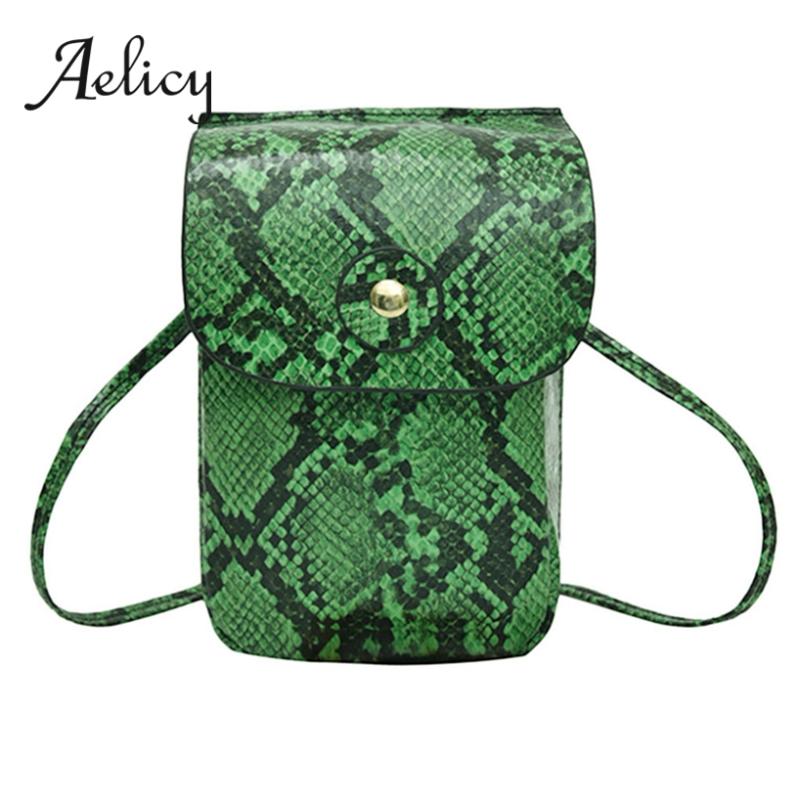

Aelicy Fashion Crocodile Pattern Leather Waist Pack Cover High Quality Messenger Shoulder Bag Female Square Crossbody Belt Bag, Gn