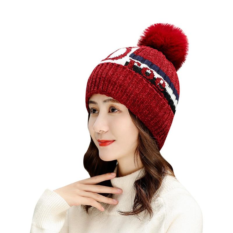 

2020 Winter Knitted Wool Hat Scarf Gloves Set Warm Three sets Women Men Plus velvet thickening women ball caps scarf girls, Black