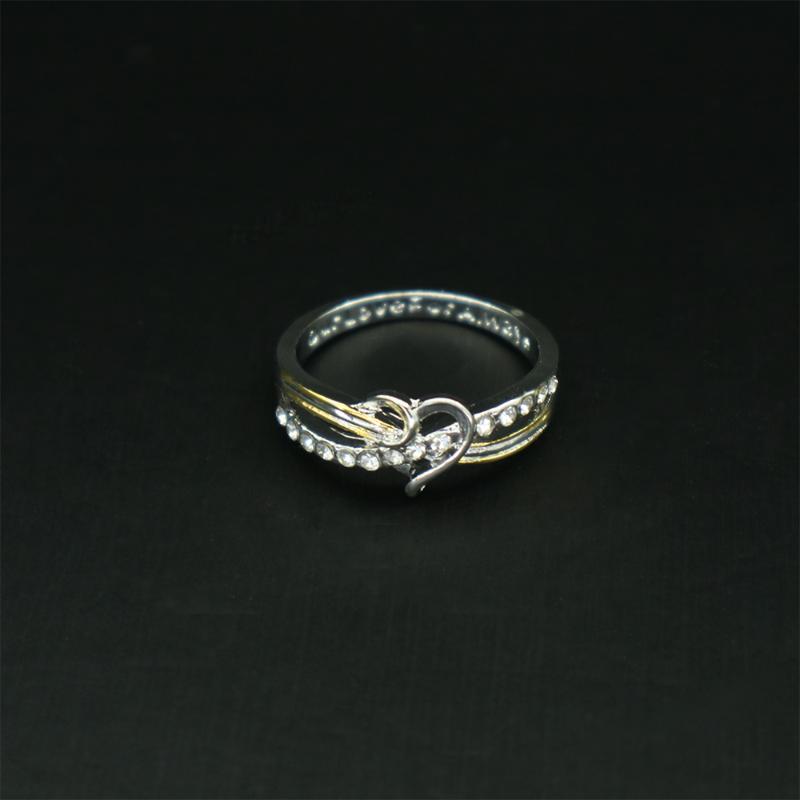 

High Quality Two-Tone Women's Ring Love Heart Color Separation With Zircon And Rhinestone Silver Color Engagement Ring for Women