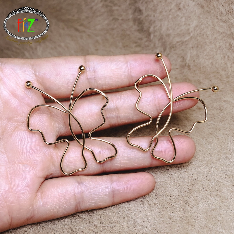 

F.J4Z Retro Insect Earrings for Woman Vintage Metal Wire Handmade Butterfly Earrings Fashion Statement Dropship
