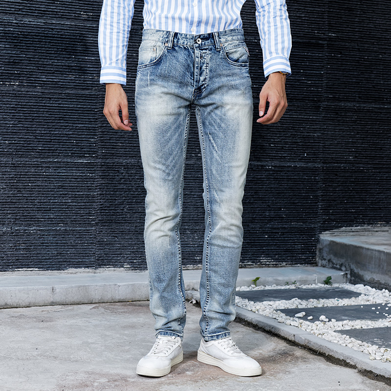 

Italian Style Fashion Men Jeans Light Blue Elastic Slim Jeans Men Vintage Designer Long Pants American Streetwear Homme