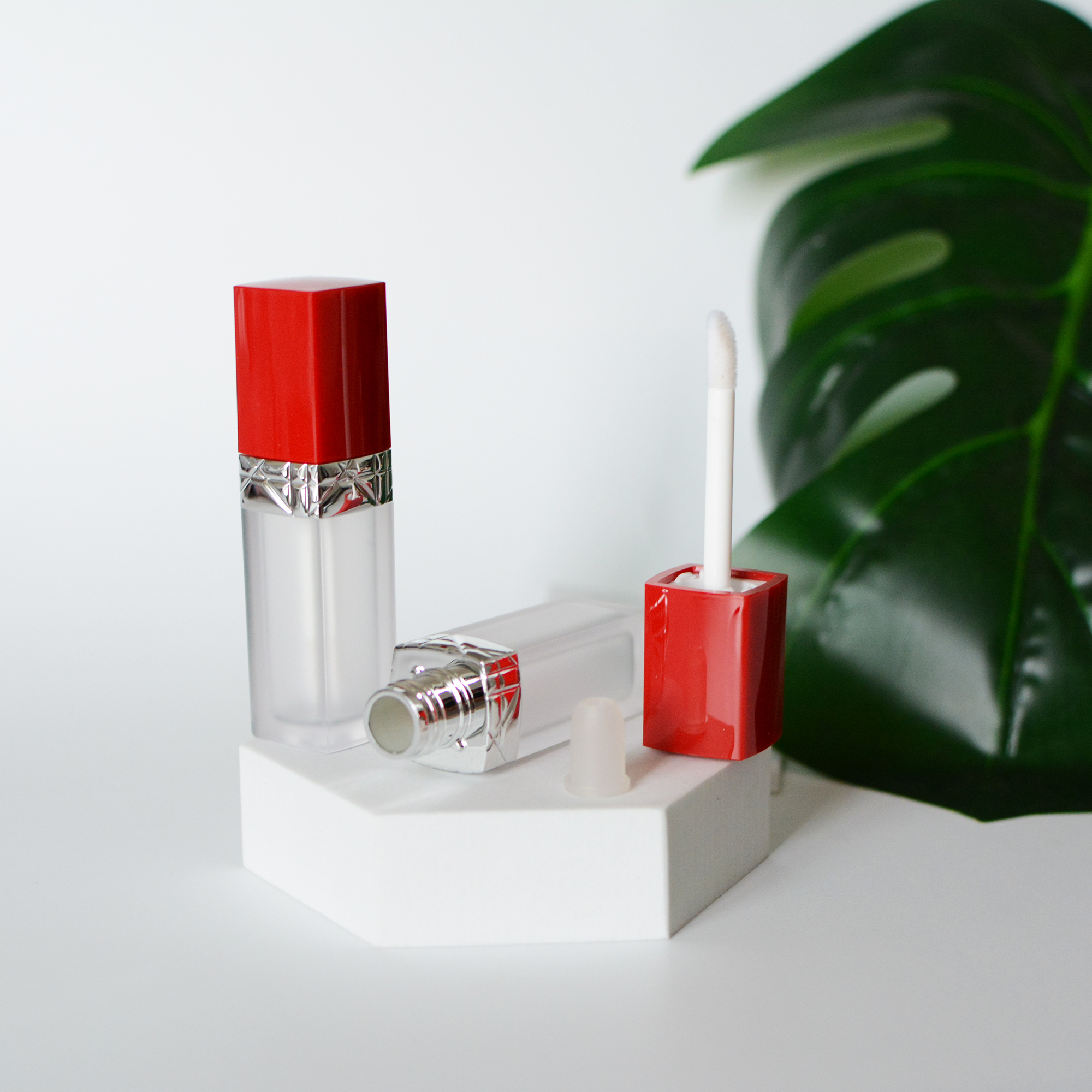 

4ml Square Red Empty Lip Gloss Tubes with Wand, DIY Lip Care Packaging, Lipstick Lip Balm Container, Wholesale, Bulk, Supplies