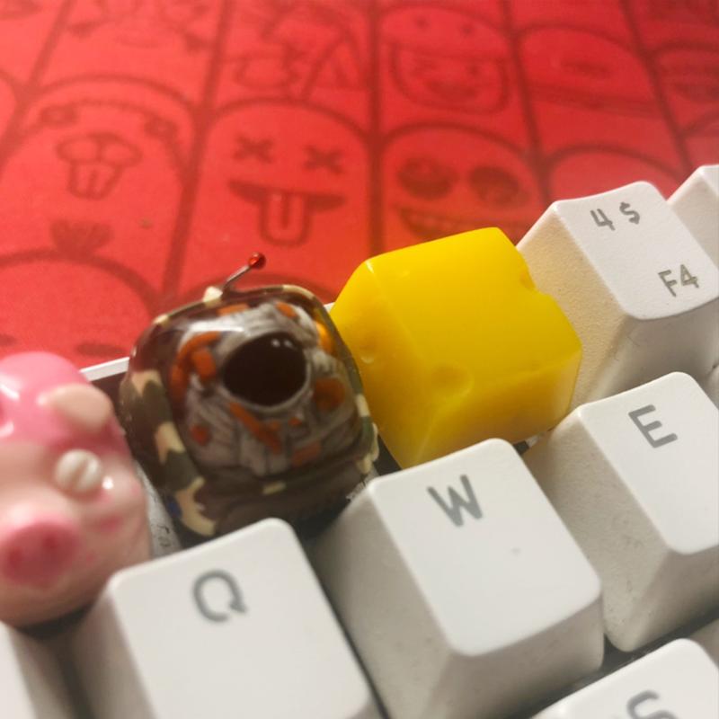 

Customized Cherry Mx Switch Mechanical Keyboard Keycaps Handmade Cheese Design Backlight Resin Keycap OEM Key Cap Yellow Color