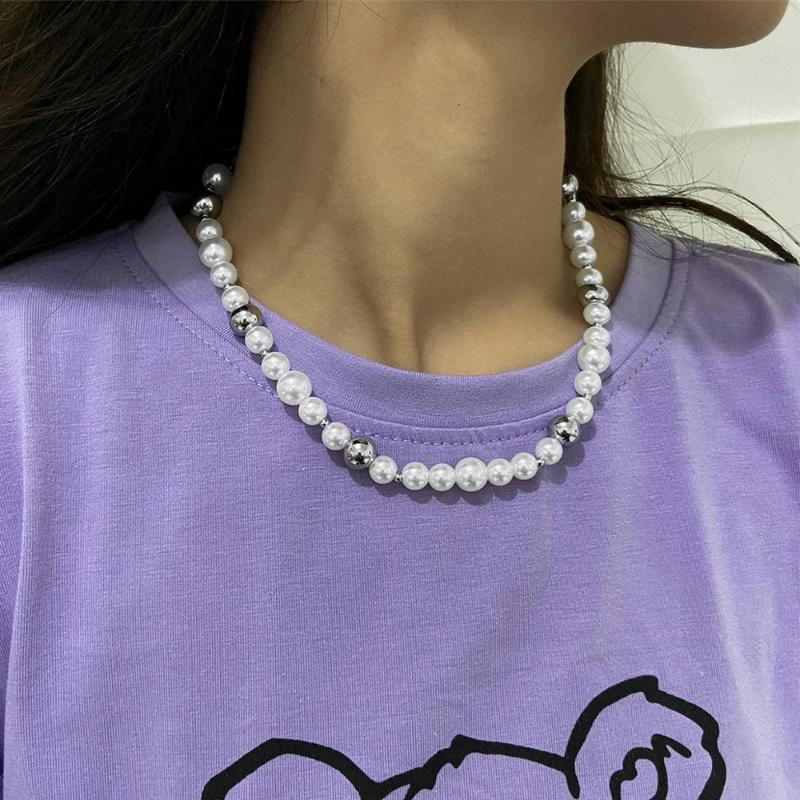 

Lacteo Simple Minimalist Stainless Steel and Imitation Pearl Clavicle Chain Choker Necklace Punk Necklace for Women and Men Gift