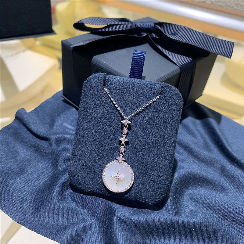 

Fashion Luxury New Natural Shell Stone Star Pendant Necklace Woman Exquisite White Crystal Clavicle Chain Jewelry Gift for Girls