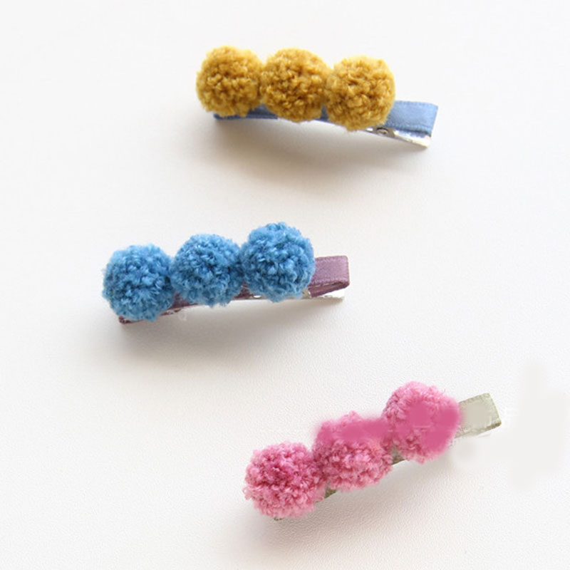 

Kids Girls Pompom Soft Haripin Three Fur Balls Hair Clip Hairpins Candy Color Barrettes Cute Hairgrips Headwear Hair Accessories