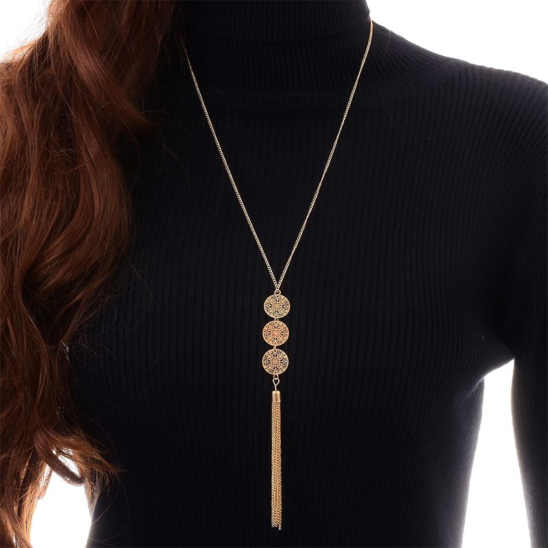 

Hollow Out Geometric Round Tassel Pendant Necklace Retro Creative Long Chain Clavicle Necklace For Women Fashion Party Jewelry