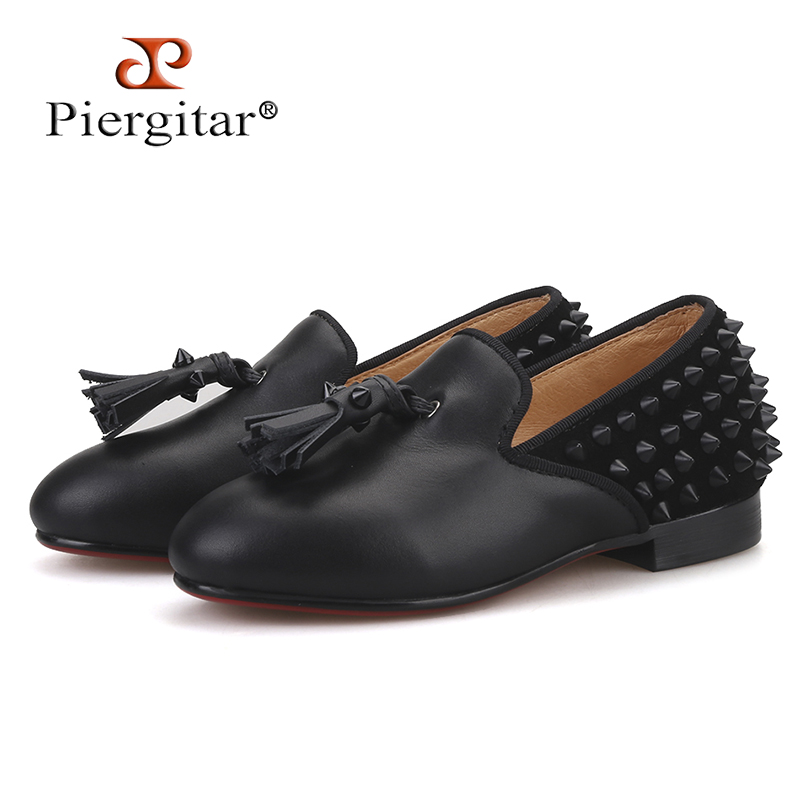

Piergitar 2020 new children spikes loafers parental shoe same men loafers design handmade party and birthday kid tassel shoes, Black